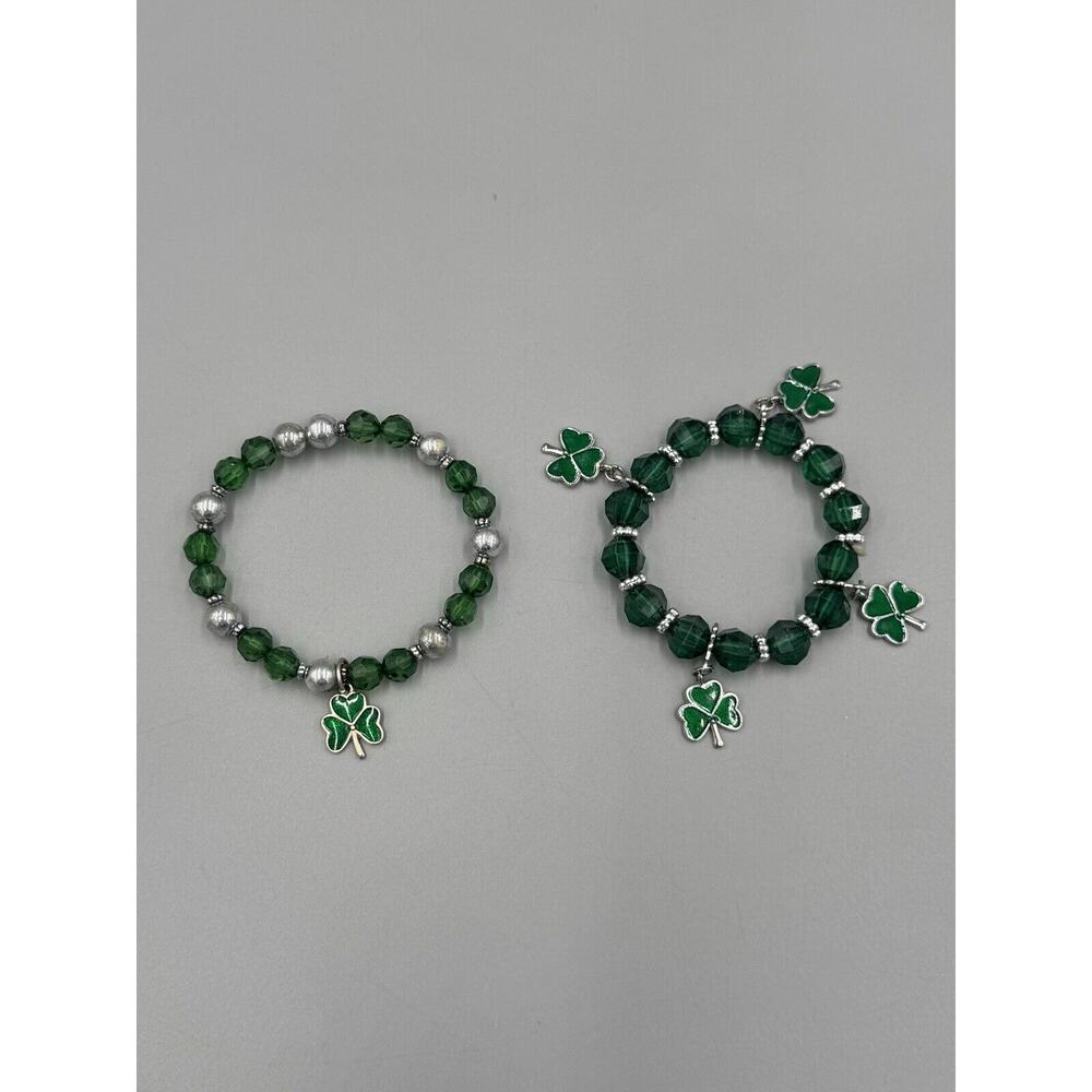 Green Irish Beaded Style Bracelet W/ Shamrock Charms Set Of‎ 2 Stretchy Slide On